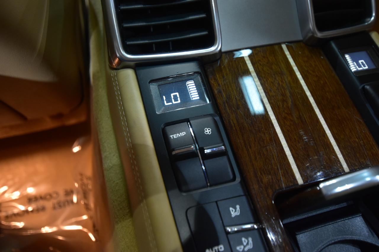 Porsche Panamera 4dr HB Turbo 2010