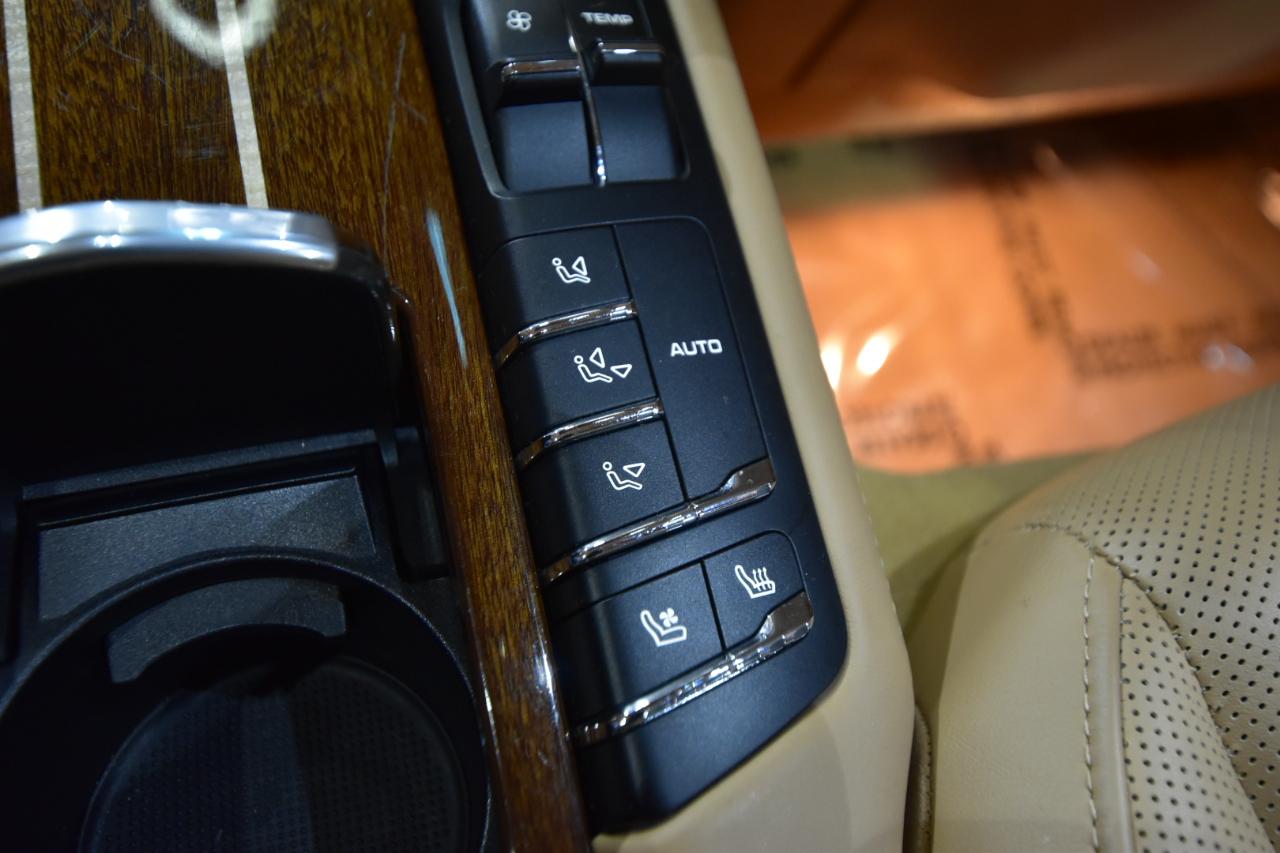 Porsche Panamera 4dr HB Turbo 2010