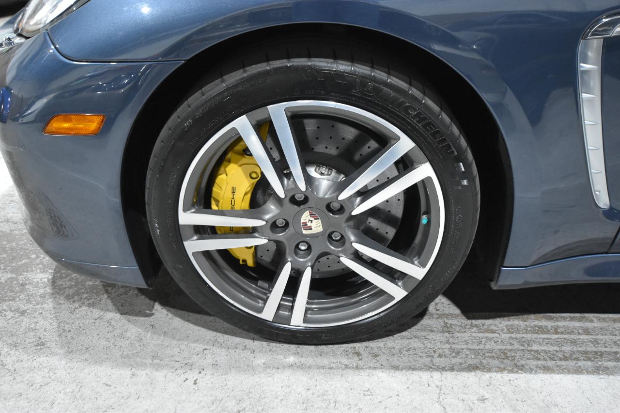 Porsche Panamera 4dr HB Turbo 2010