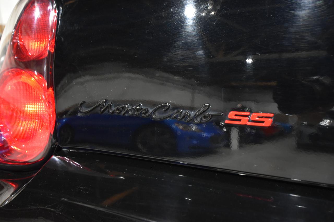Chevrolet Monte Carlo 2dr Cpe SS 2001