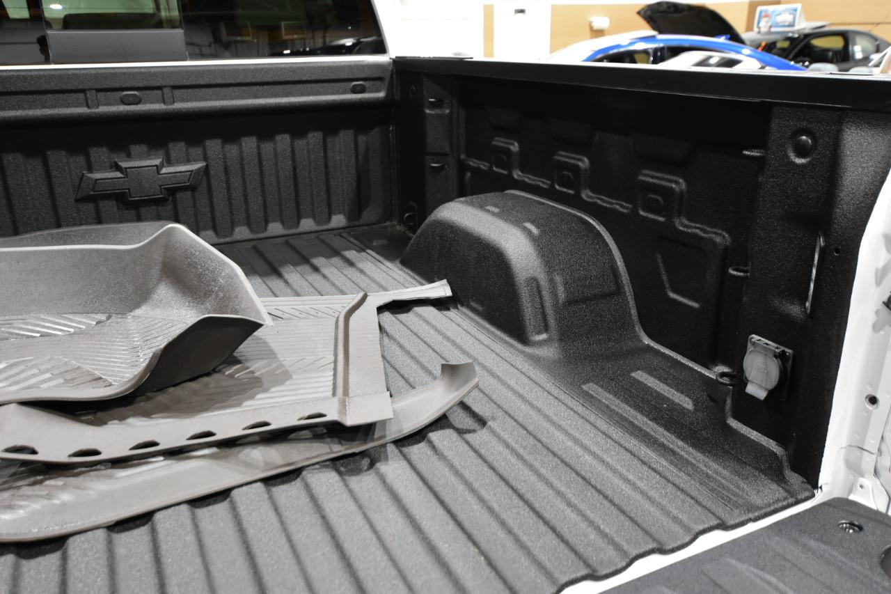 Chevrolet Silverado 1500 4WD Crew Cab 147" LTZ 2022