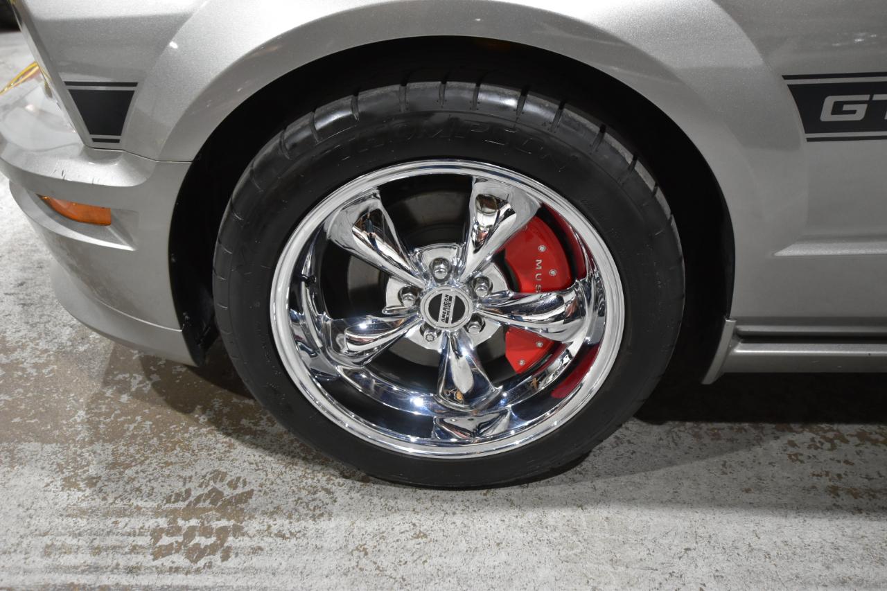 Ford Mustang  2009