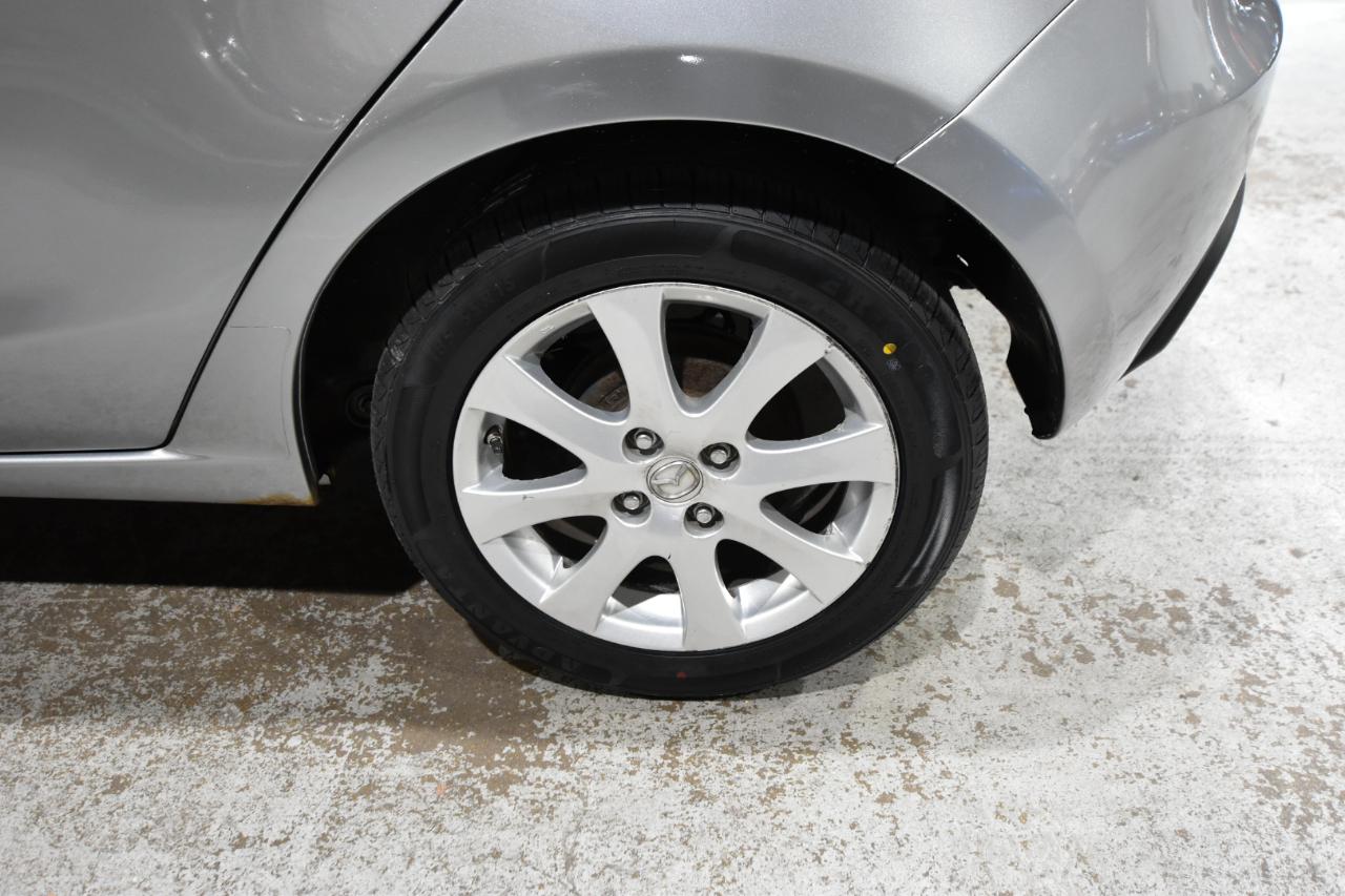 Mazda MAZDA2 4dr HB Auto Touring 2011