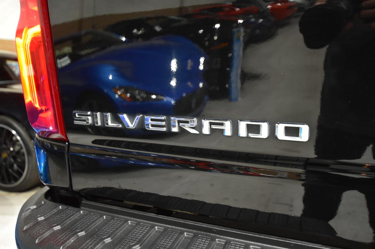 Chevrolet Silverado 3500HD 4WD Crew Cab 159" High Country 2023