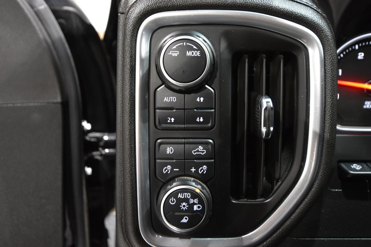 Chevrolet Silverado 3500HD 4WD Crew Cab 159" High Country 2023