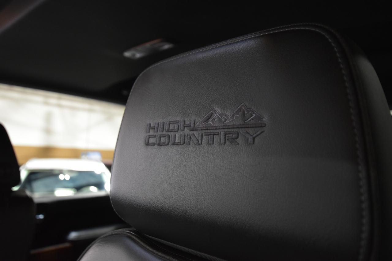 Chevrolet Silverado 3500HD 4WD Crew Cab 159" High Country 2023