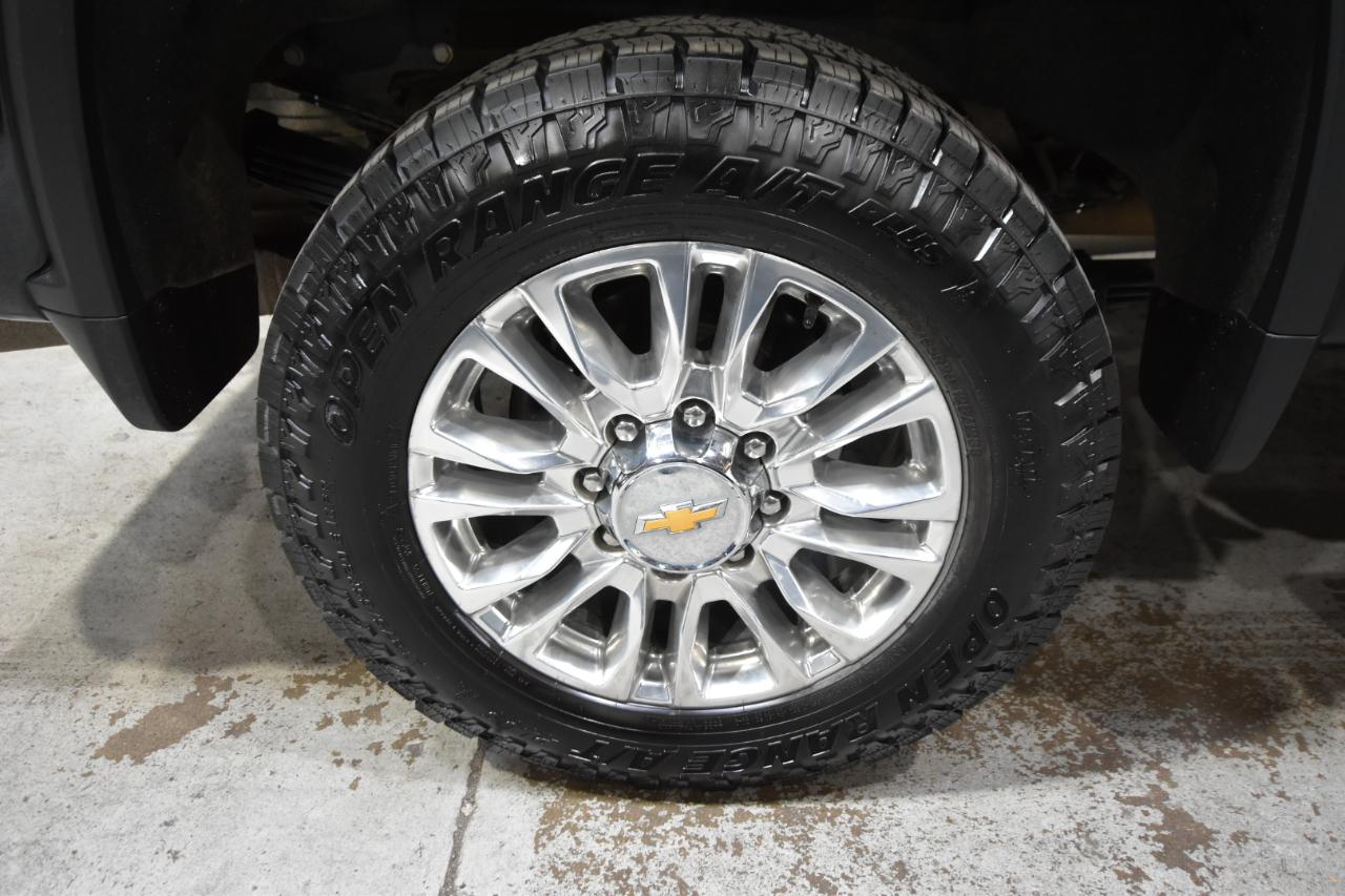 Chevrolet Silverado 3500HD 4WD Crew Cab 159" High Country 2023