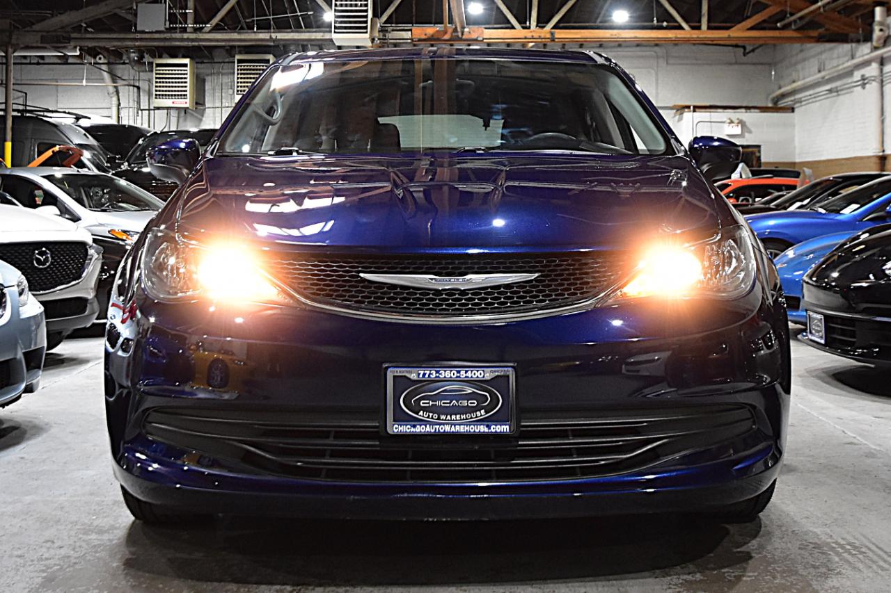 Chrysler Pacifica Touring FWD 2017