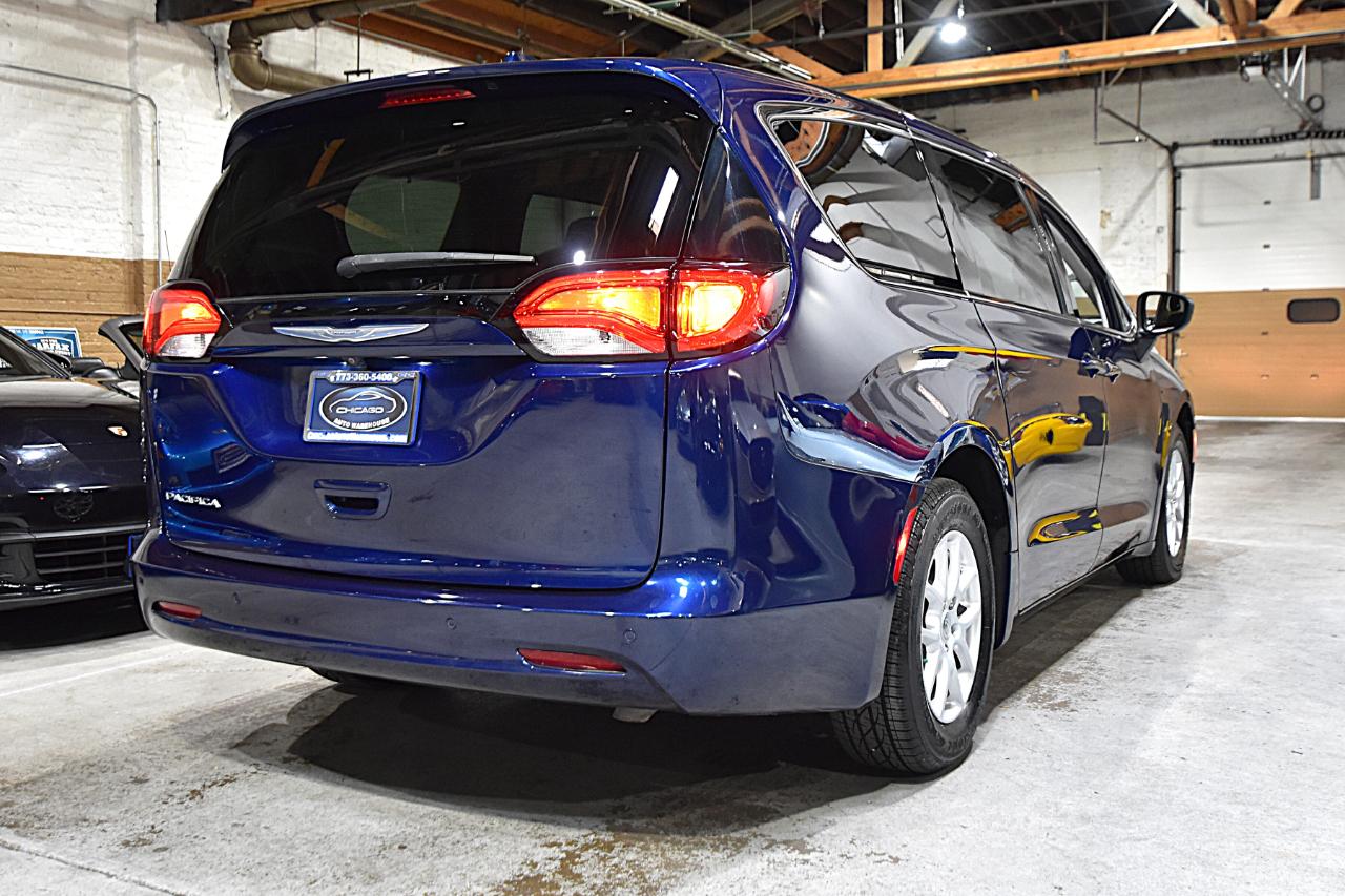 Chrysler Pacifica Touring FWD 2017
