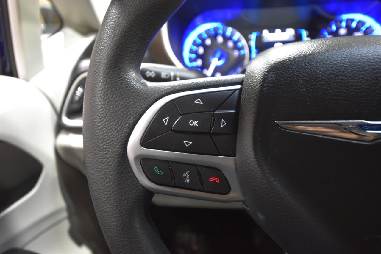 Chrysler Pacifica Touring FWD 2017