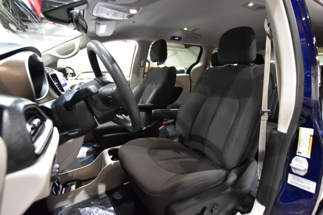 Chrysler Pacifica Touring FWD 2017