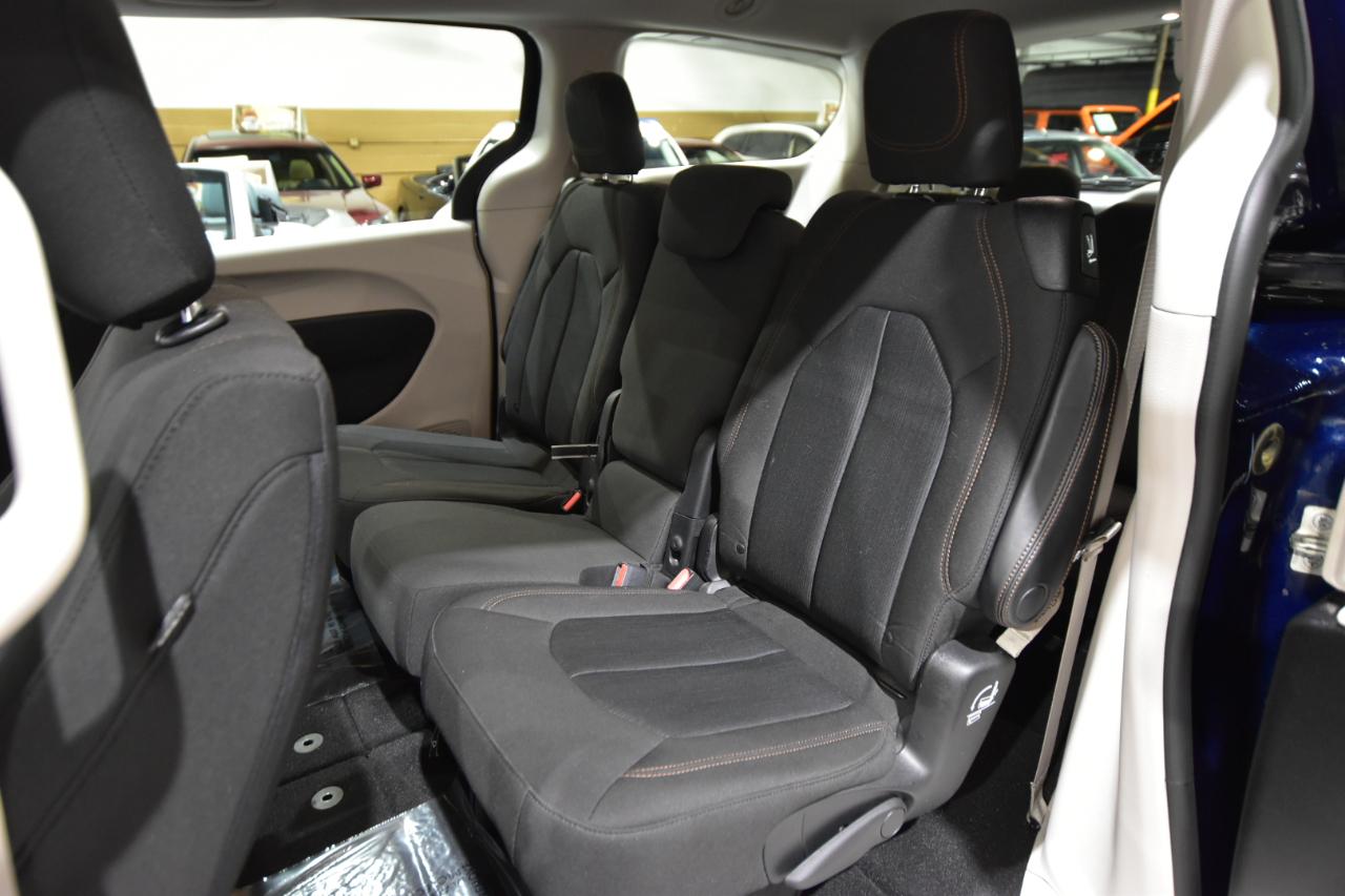 Chrysler Pacifica Touring FWD 2017
