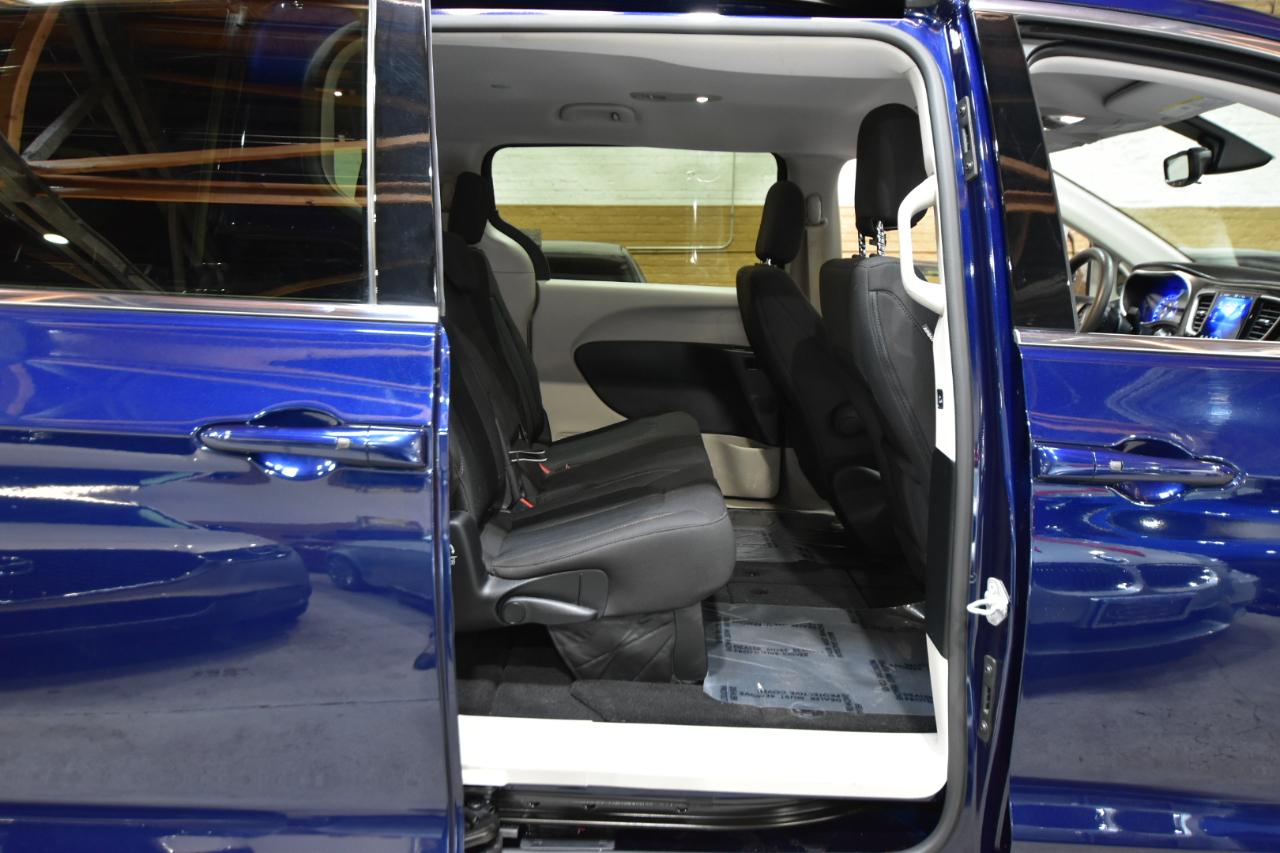 Chrysler Pacifica Touring FWD 2017