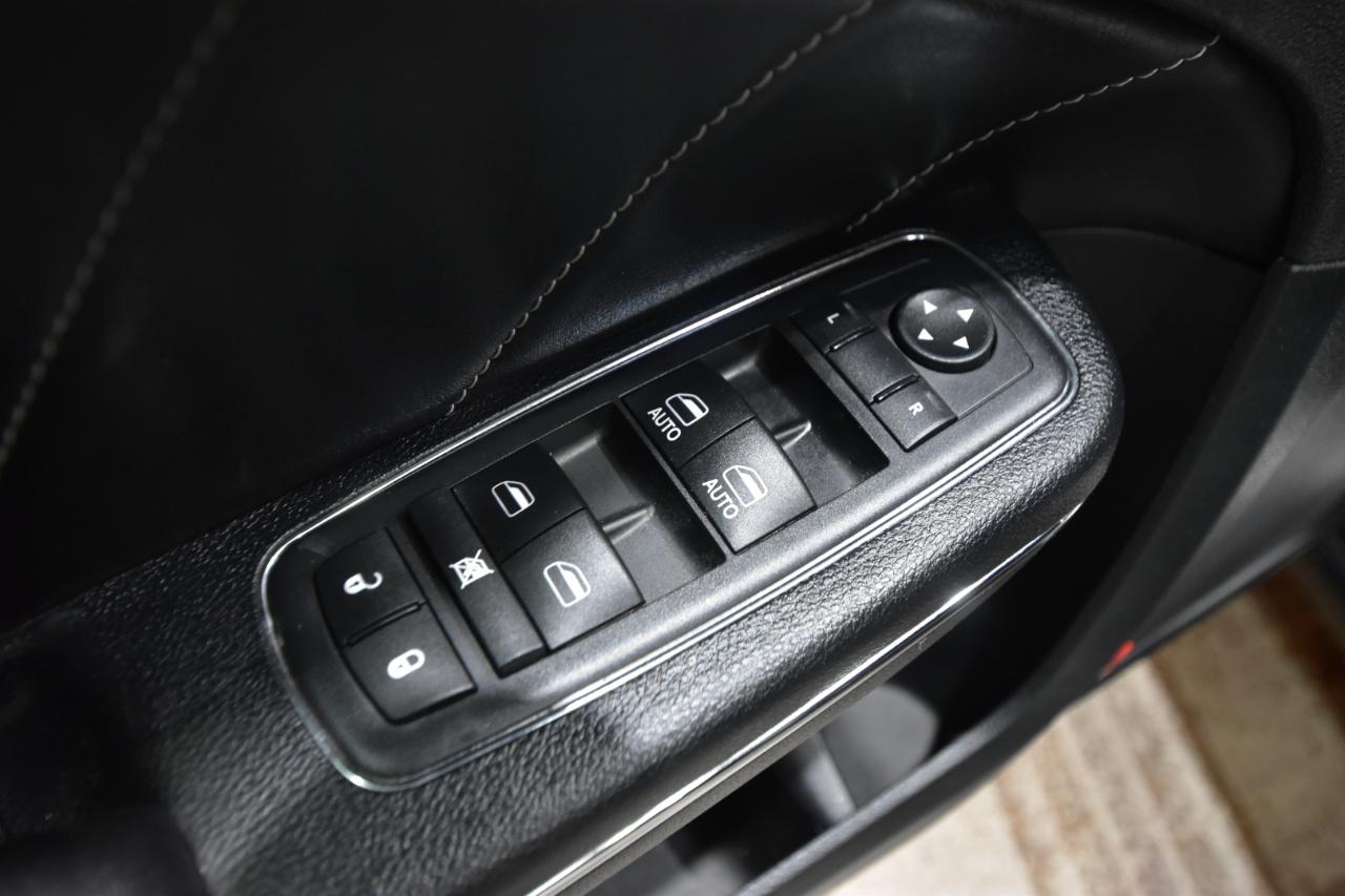 Dodge Charger 4dr Sdn Road/Track RWD 2013