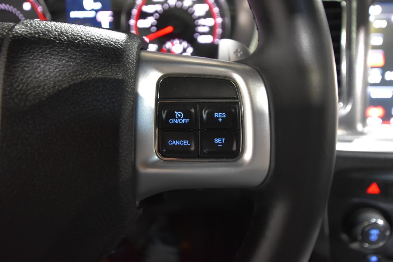 Dodge Charger 4dr Sdn Road/Track RWD 2013