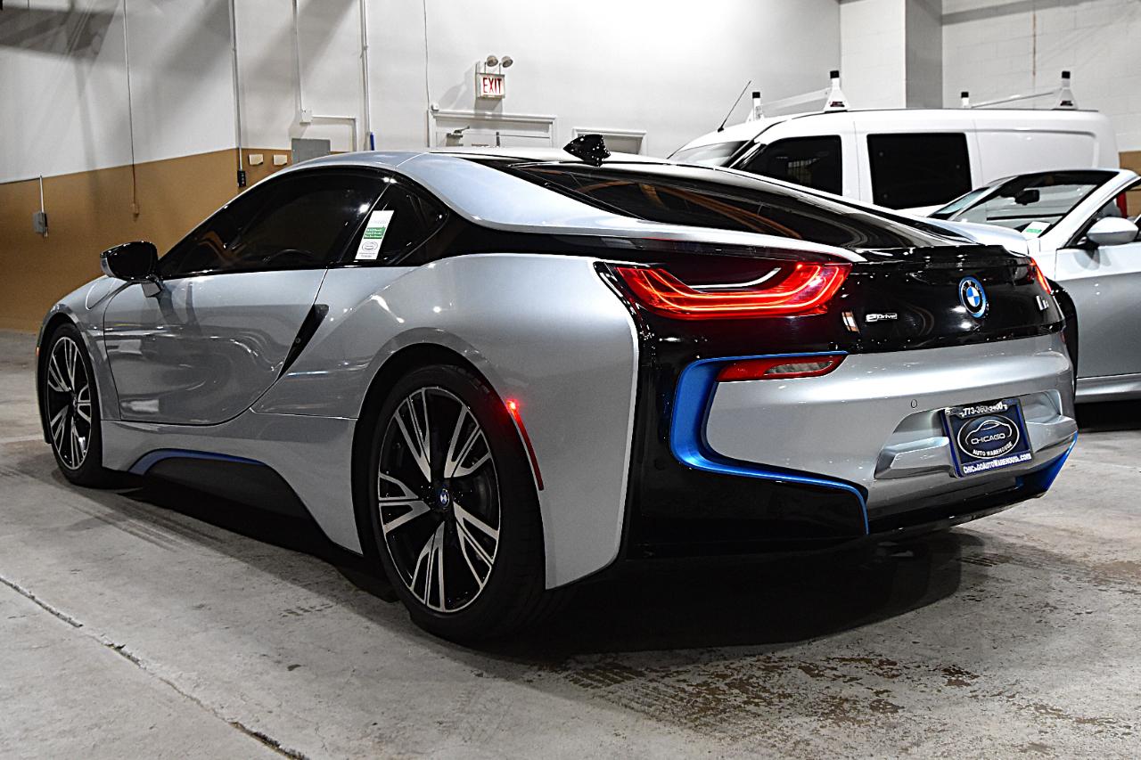 BMW i8 2dr Cpe 2016