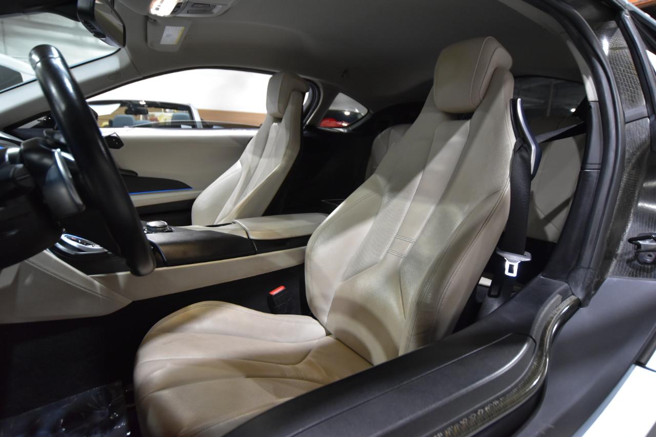 BMW i8 2dr Cpe 2016