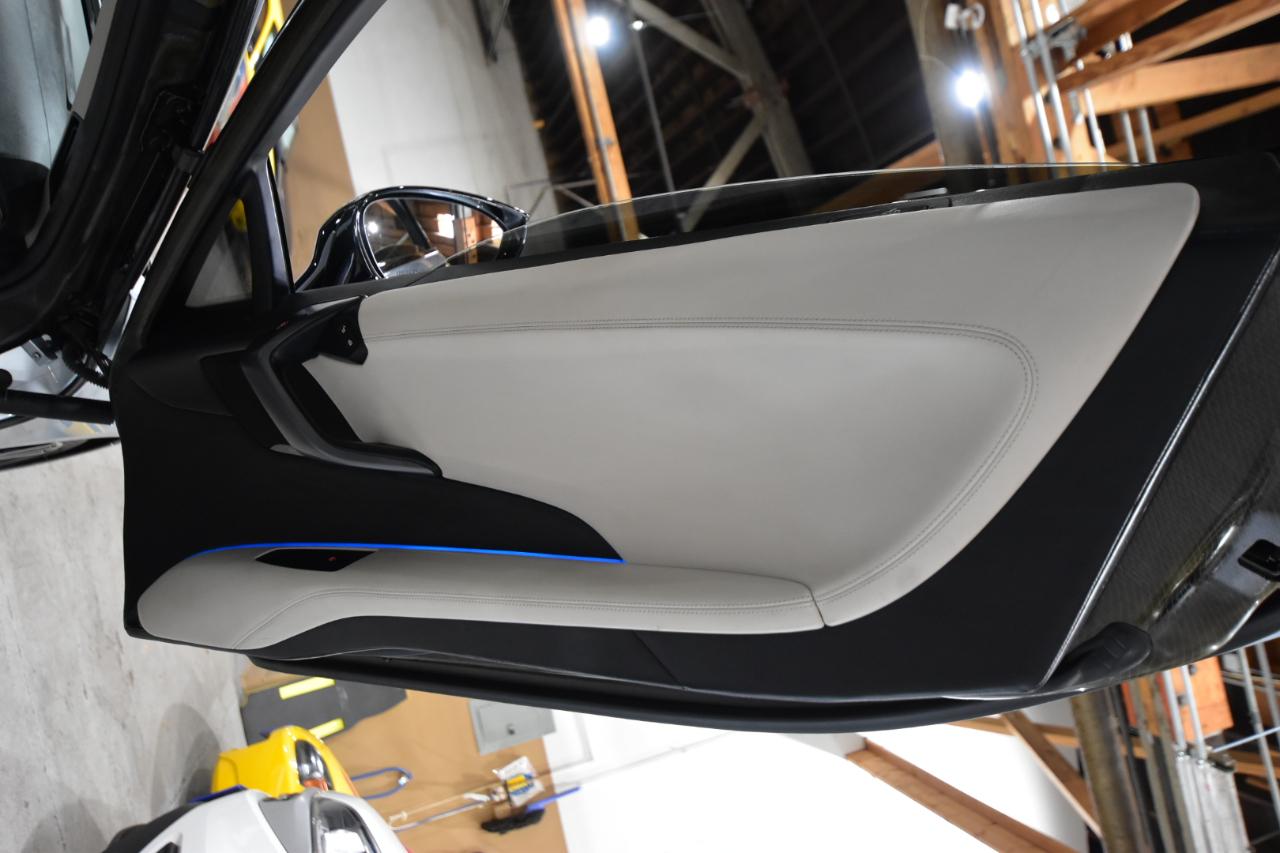 BMW i8 2dr Cpe 2016