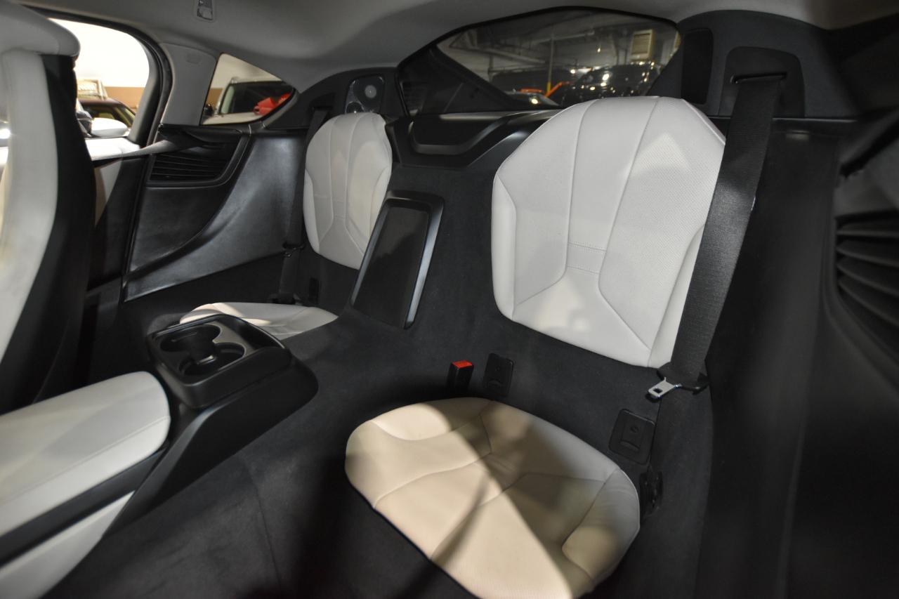 BMW i8 2dr Cpe 2016