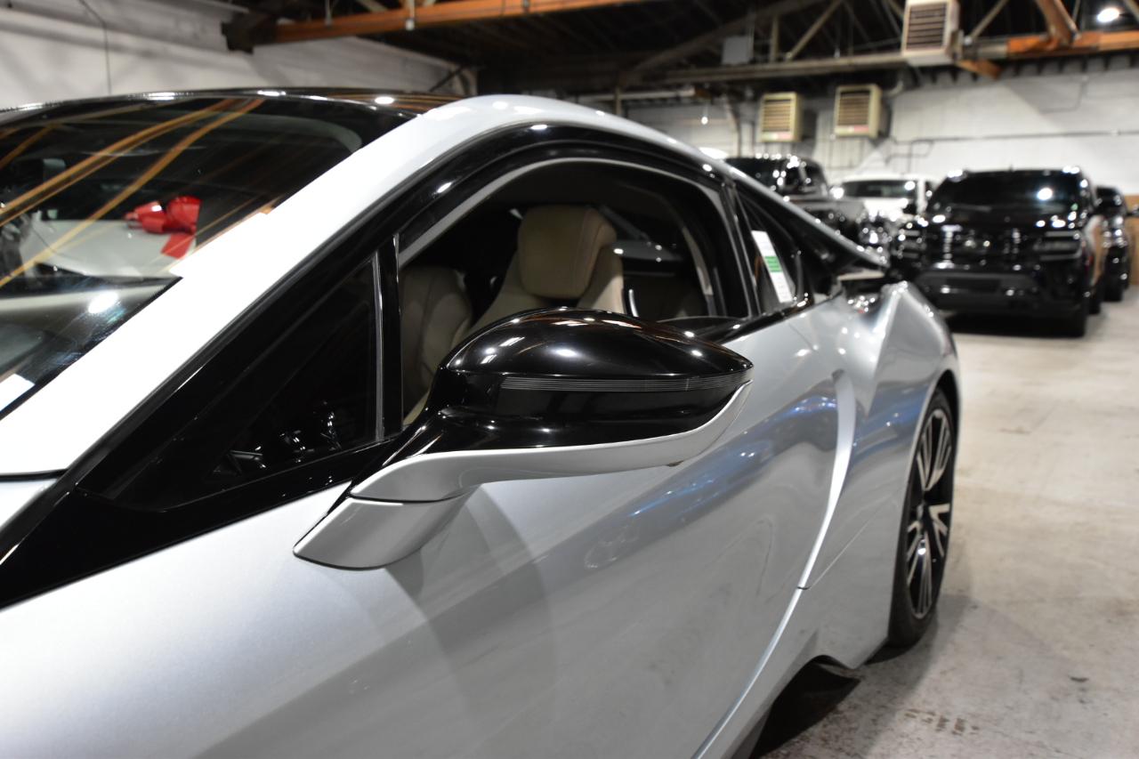 BMW i8 2dr Cpe 2016