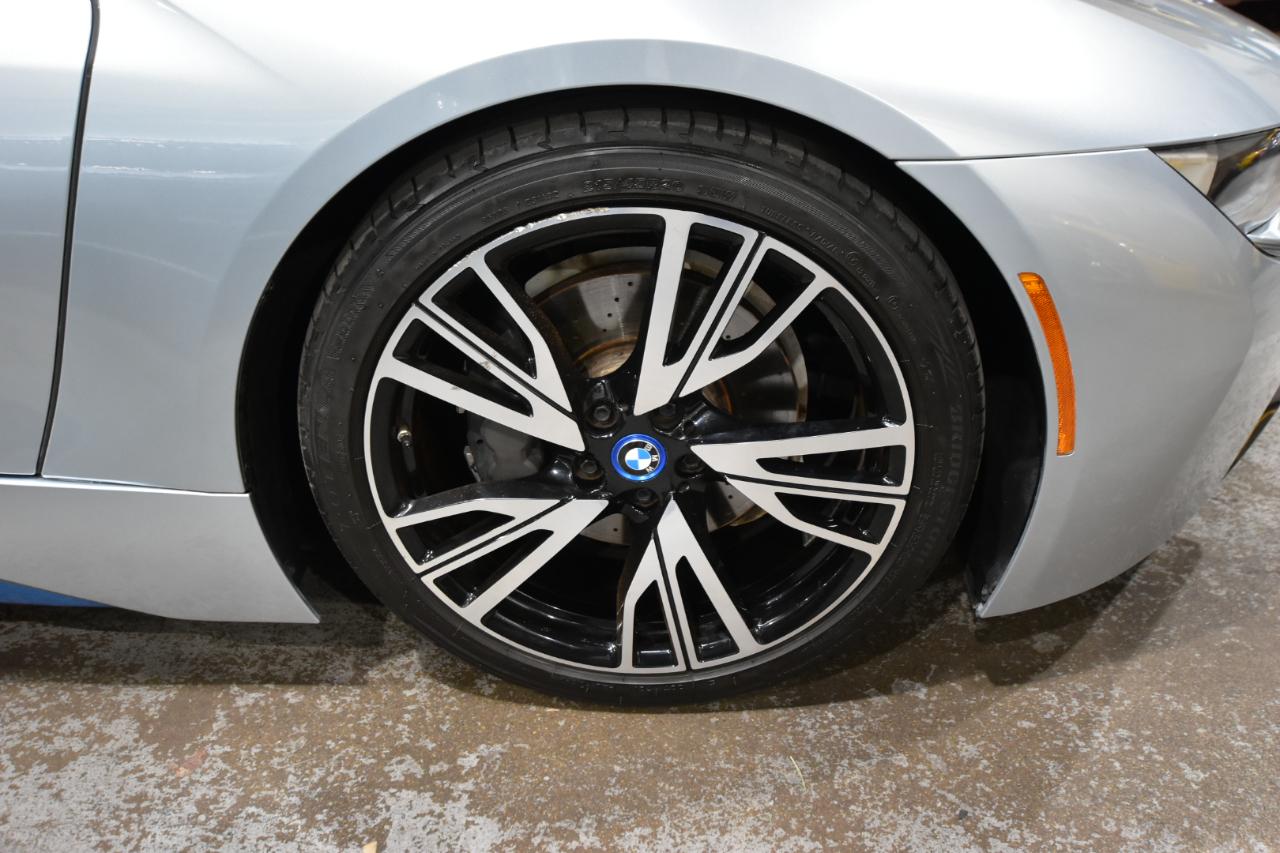 BMW i8 2dr Cpe 2016