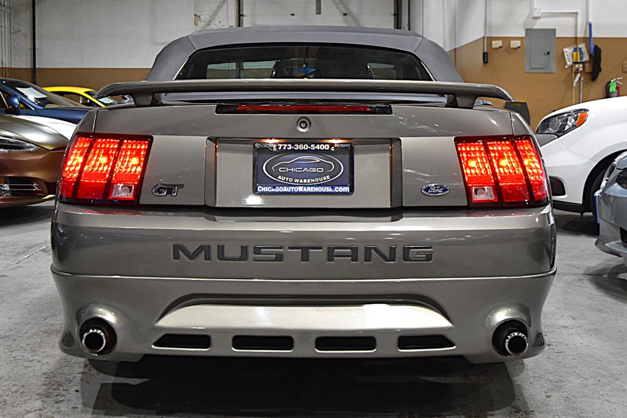 Ford Mustang 2dr Convertible GT Deluxe 2002