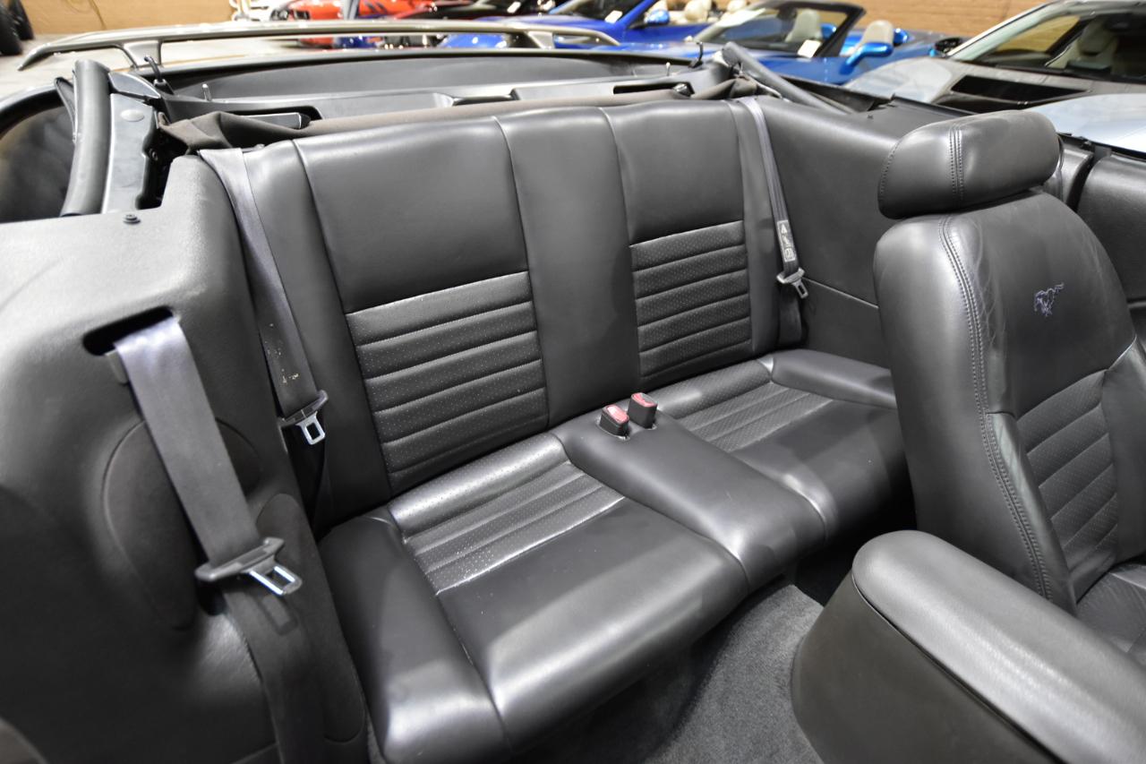 Ford Mustang 2dr Convertible GT Deluxe 2002