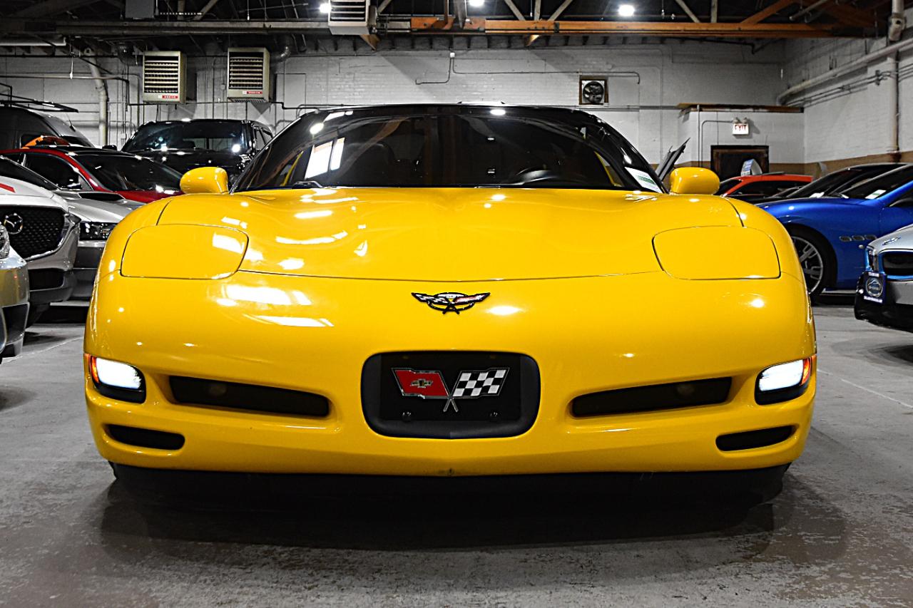 Chevrolet Corvette 2dr Cpe 2003