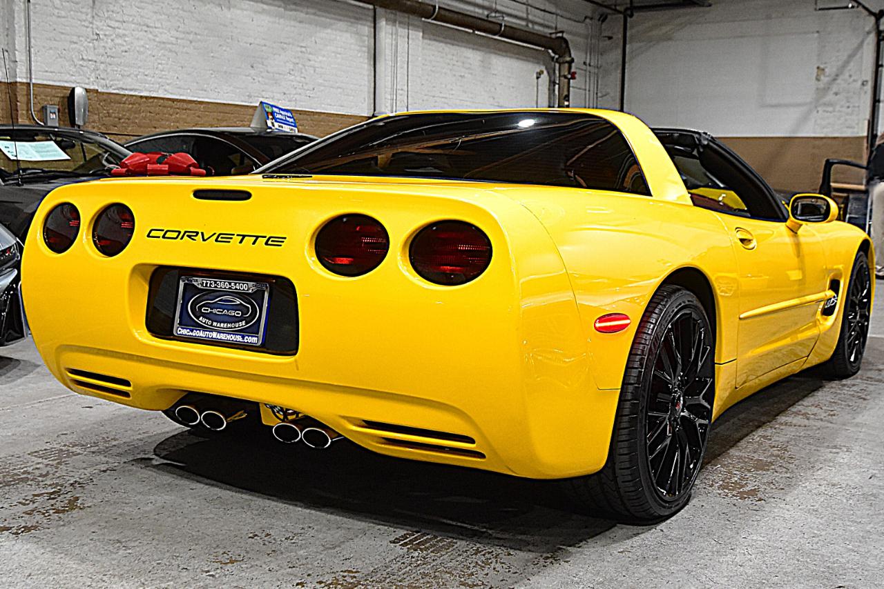 Chevrolet Corvette 2dr Cpe 2003