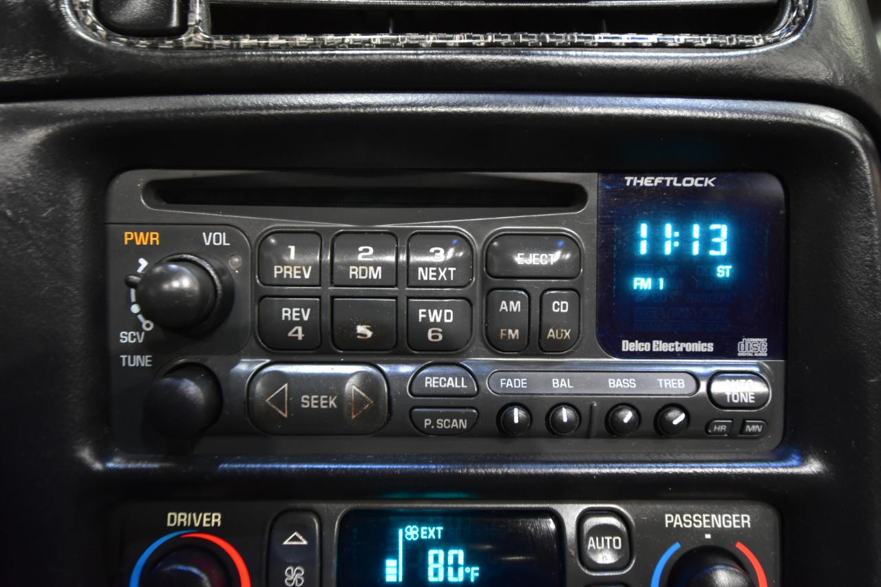 Chevrolet Corvette 2dr Cpe 2003