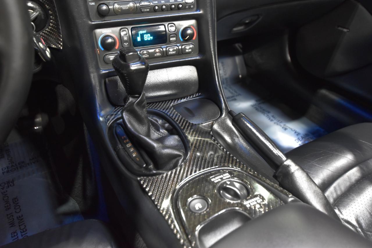 Chevrolet Corvette 2dr Cpe 2003