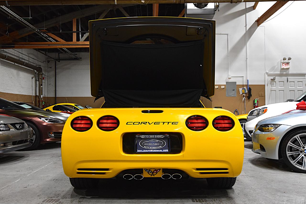 Chevrolet Corvette 2dr Cpe 2003