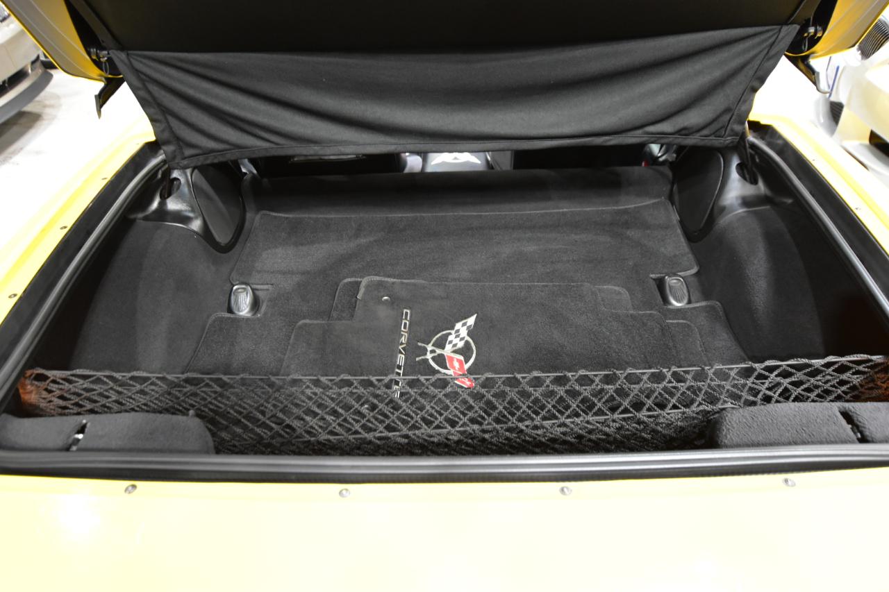 Chevrolet Corvette 2dr Cpe 2003