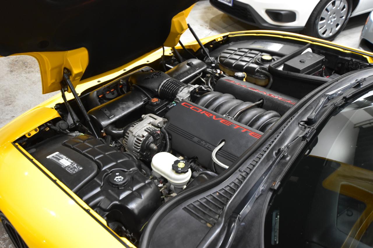 Chevrolet Corvette 2dr Cpe 2003