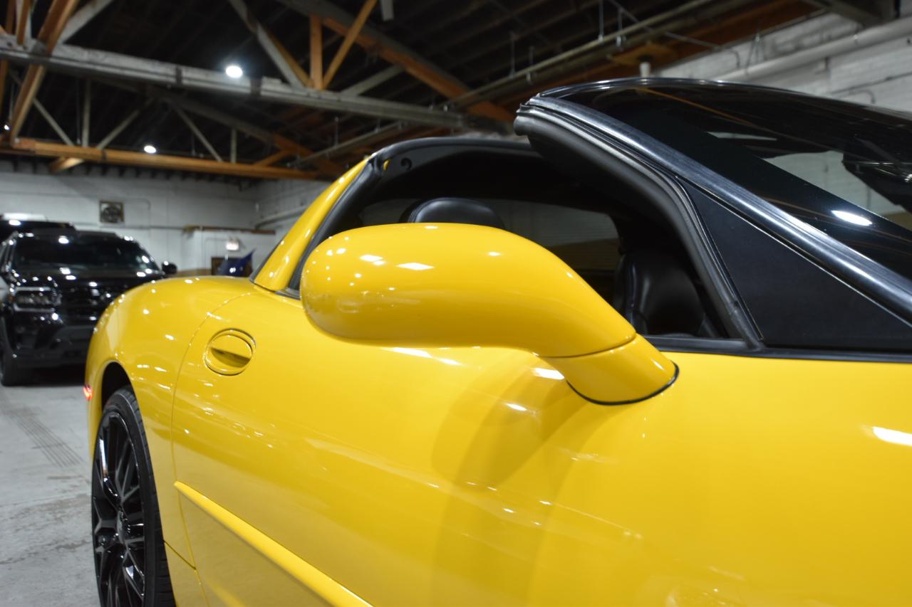 Chevrolet Corvette 2dr Cpe 2003