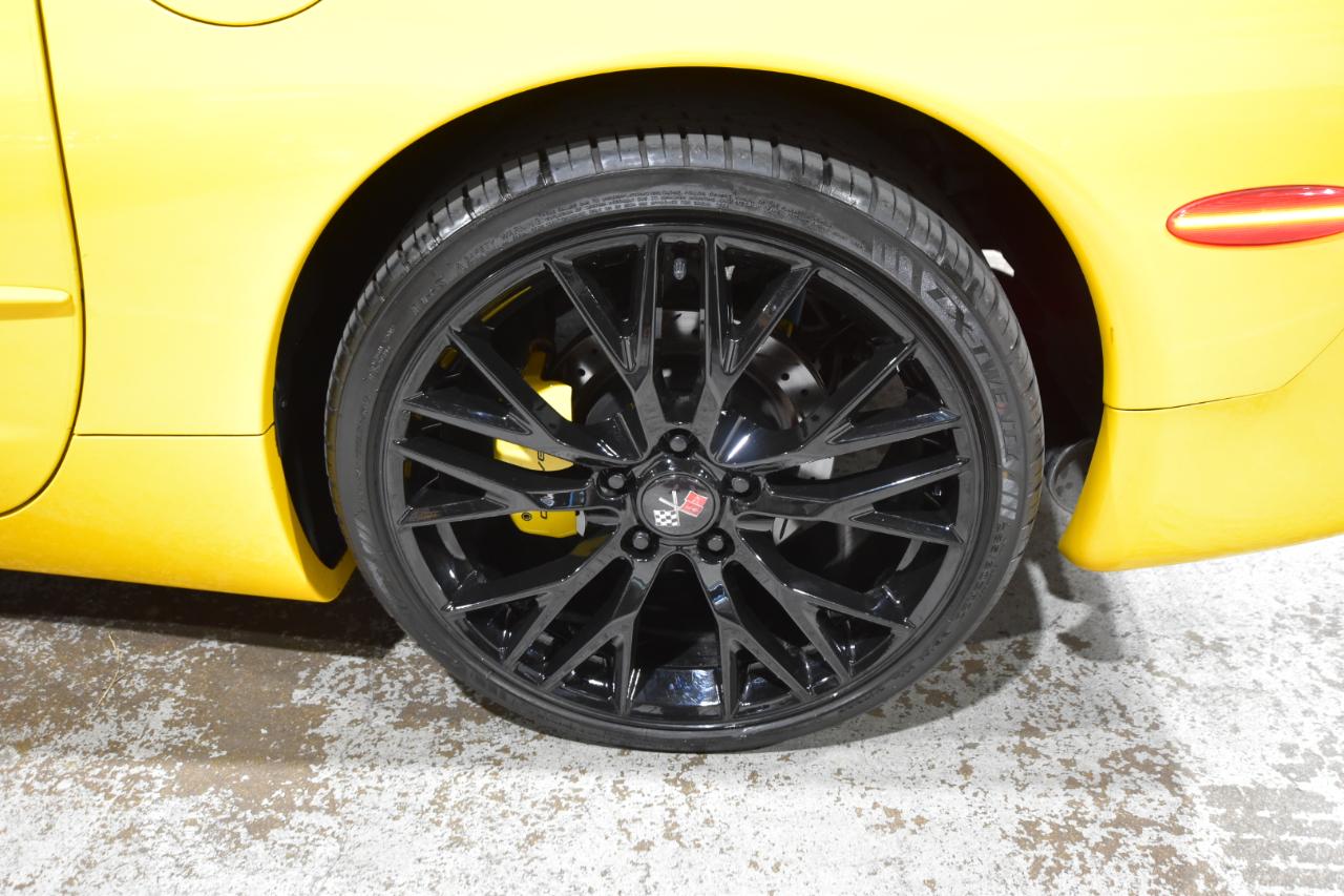Chevrolet Corvette 2dr Cpe 2003