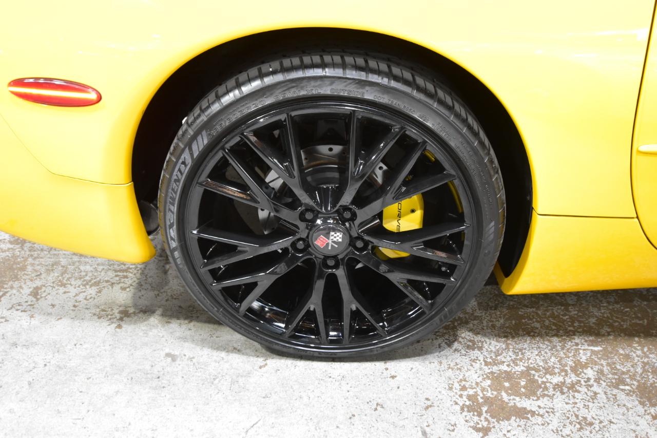 Chevrolet Corvette 2dr Cpe 2003