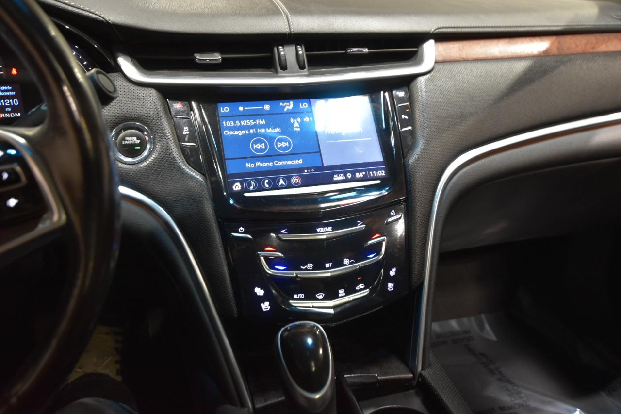 Cadillac XTS 4dr Sdn Luxury AWD 2019