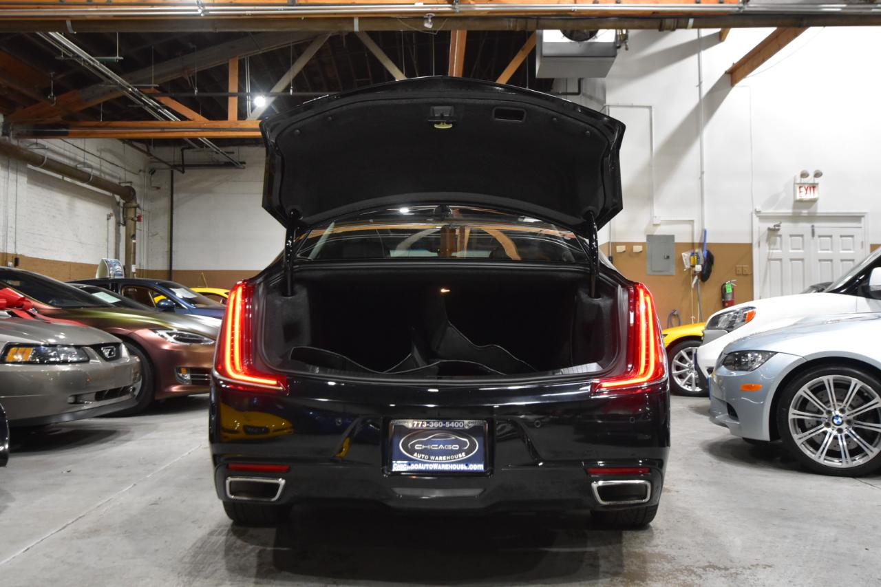 Cadillac XTS 4dr Sdn Luxury AWD 2019