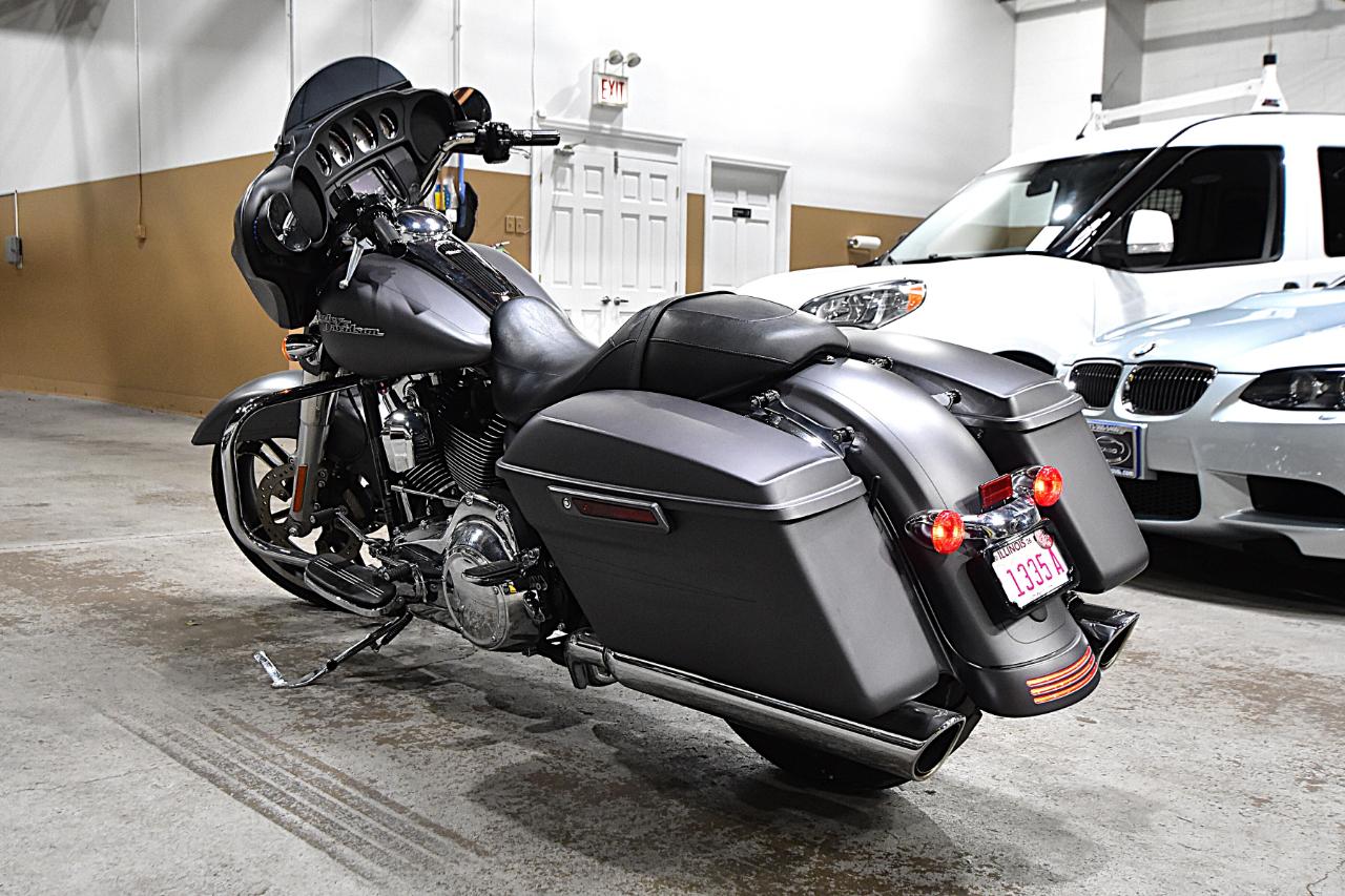 Harley-Davidson FLHXS  2016