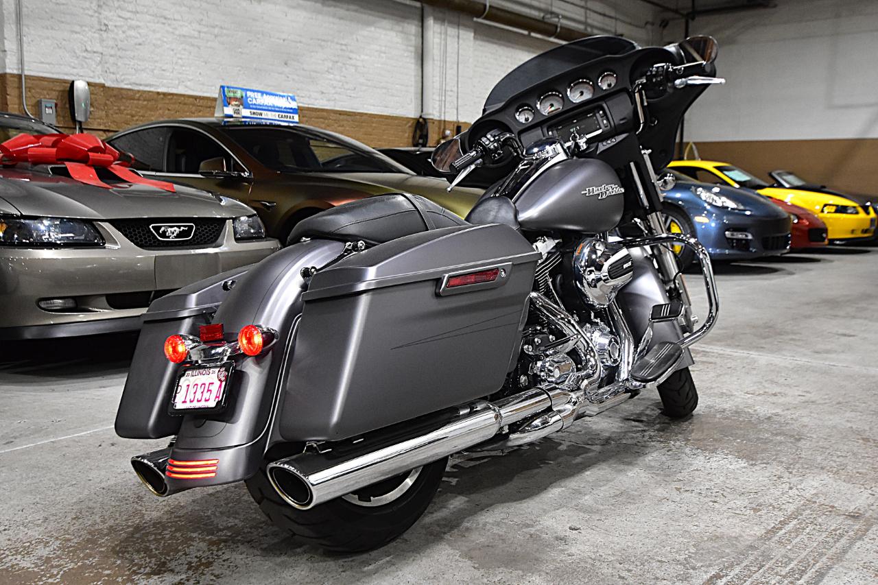 Harley-Davidson FLHXS  2016
