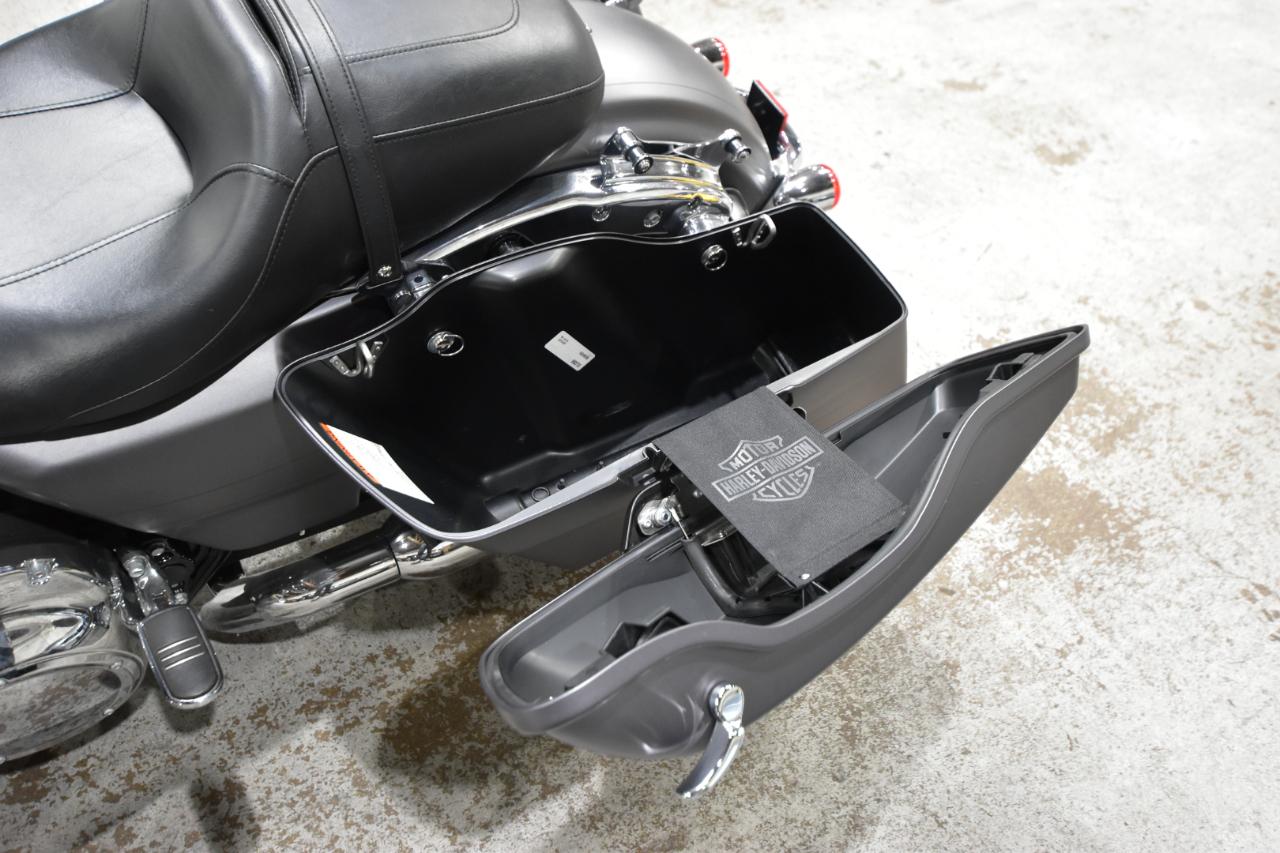 Harley-Davidson FLHXS  2016