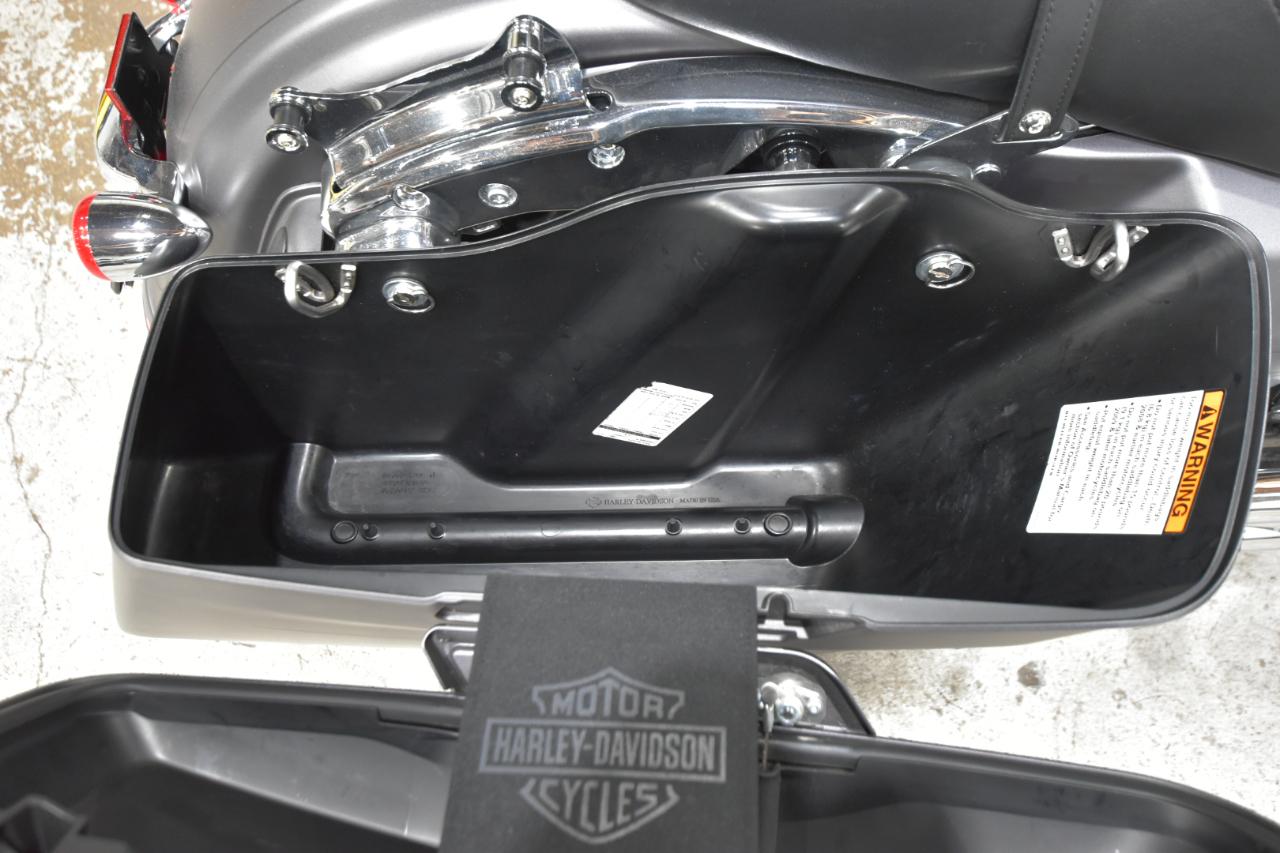 Harley-Davidson FLHXS  2016