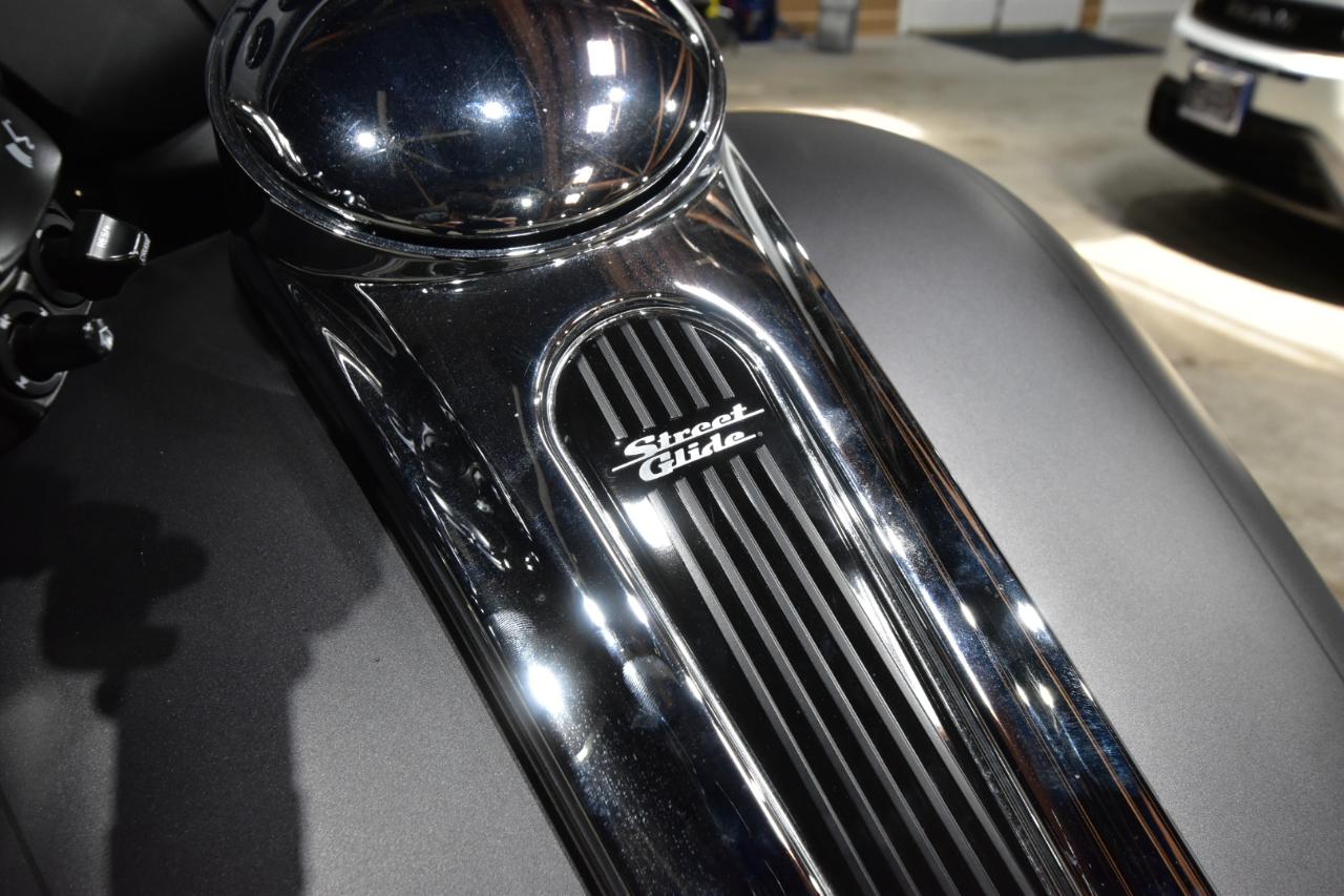 Harley-Davidson FLHXS  2016