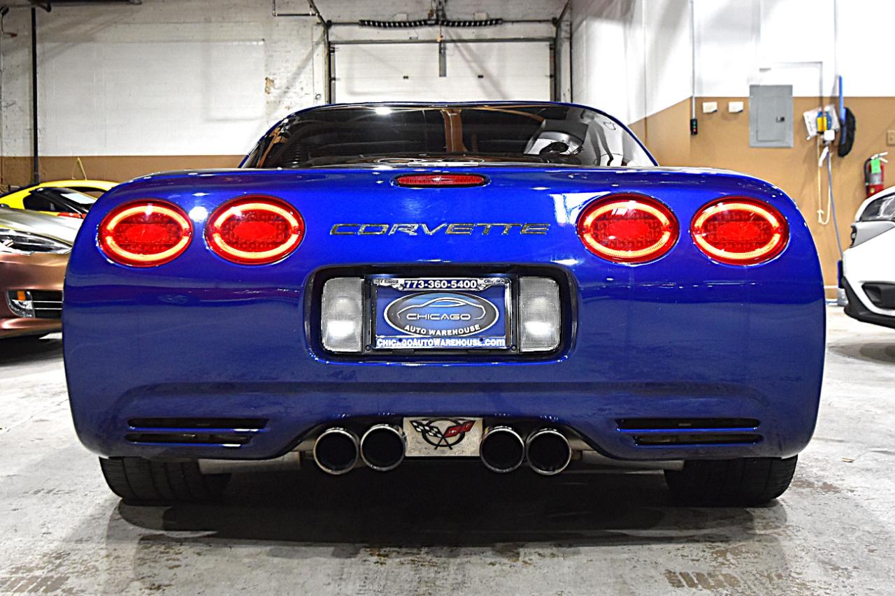 Chevrolet Corvette 2dr Cpe 2004
