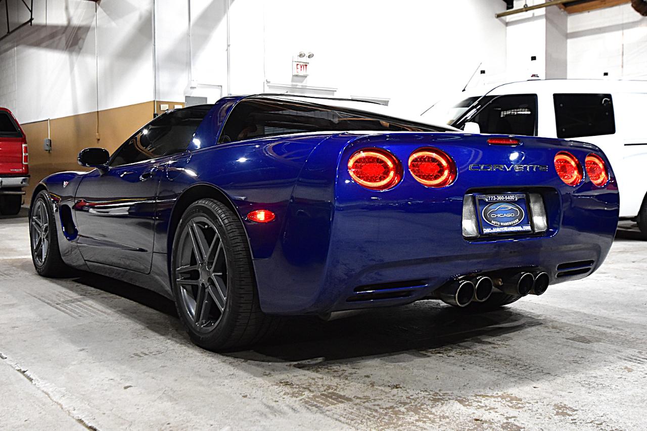 Chevrolet Corvette 2dr Cpe 2004