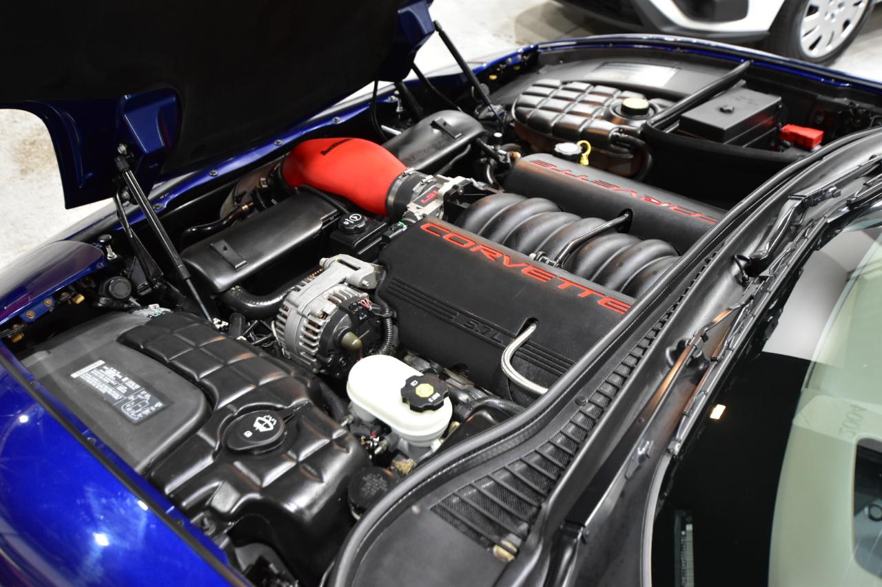 Chevrolet Corvette 2dr Cpe 2004