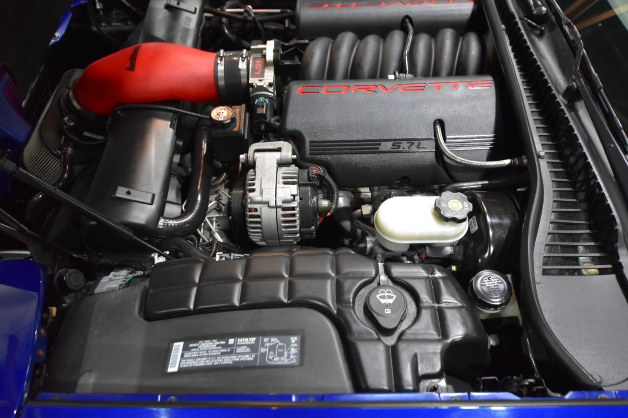 Chevrolet Corvette 2dr Cpe 2004