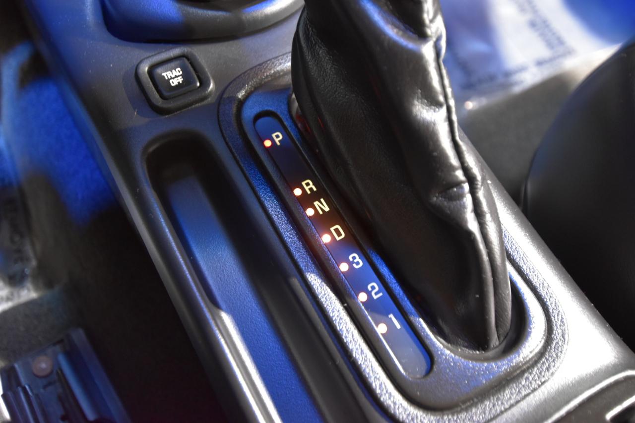 Chevrolet Monte Carlo 2dr Cpe SS 2002