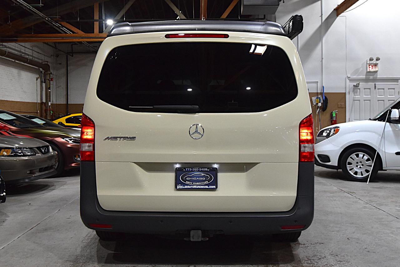 Mercedes-Benz Metris Passenger Van  2020